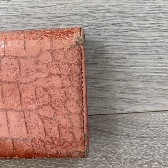 Miu Miu Pink Leather Snap Closure Long Wallet - Picture 6 of 12